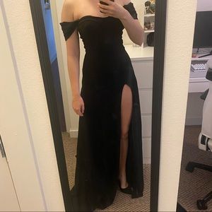 ‼️LAST DAY TO BUY‼️ PrettyLittleThing Slit Dress